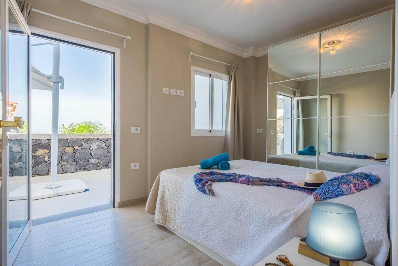Luxury White Villa With Sea View, Heated Pool Costa Adeje  Extérieur photo
